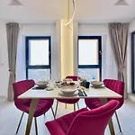 Appartamento Carol Park Penthouse By Skyline
